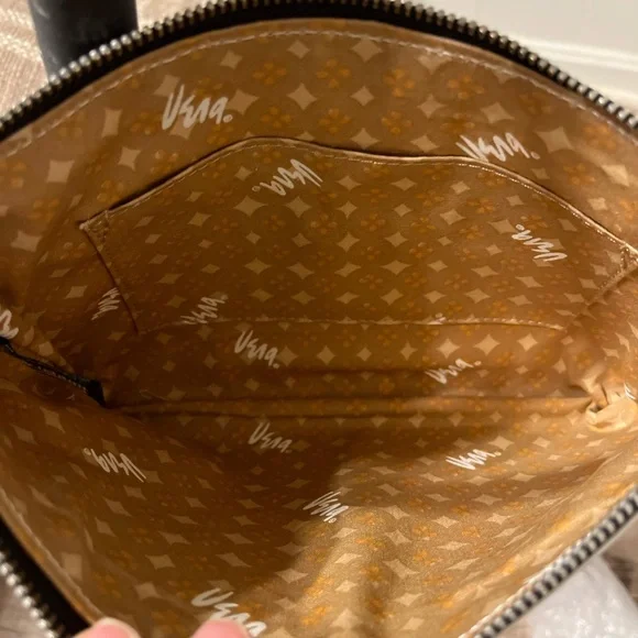 NWT Brighton Celebrates Vera Secret Garden Leather Pouch Crossbody - Picture 3 of 4